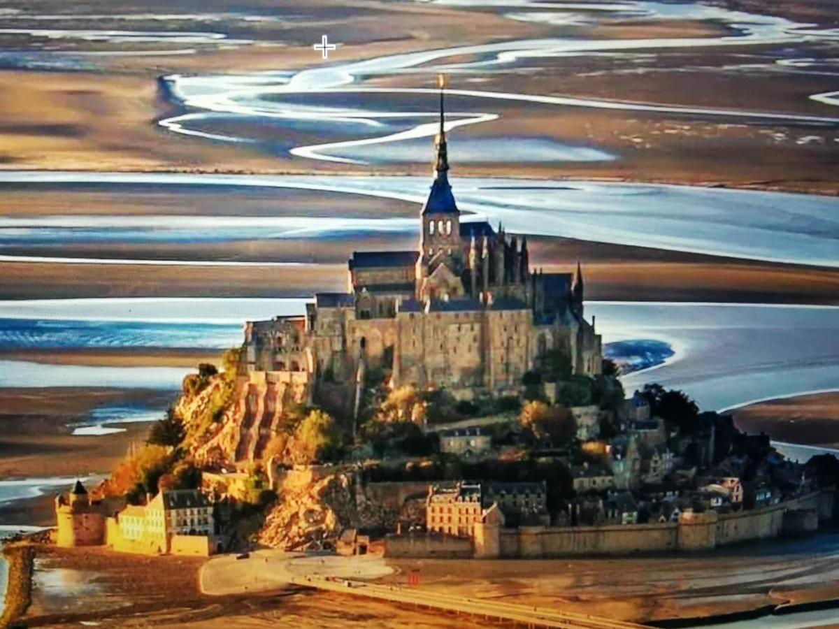 Magnifique Appartement Pres De La Mer Et Du Mt St Michel En Bretagne เลอ วิวิเยร์-ซูร์-แมร์ ภายนอก รูปภาพ